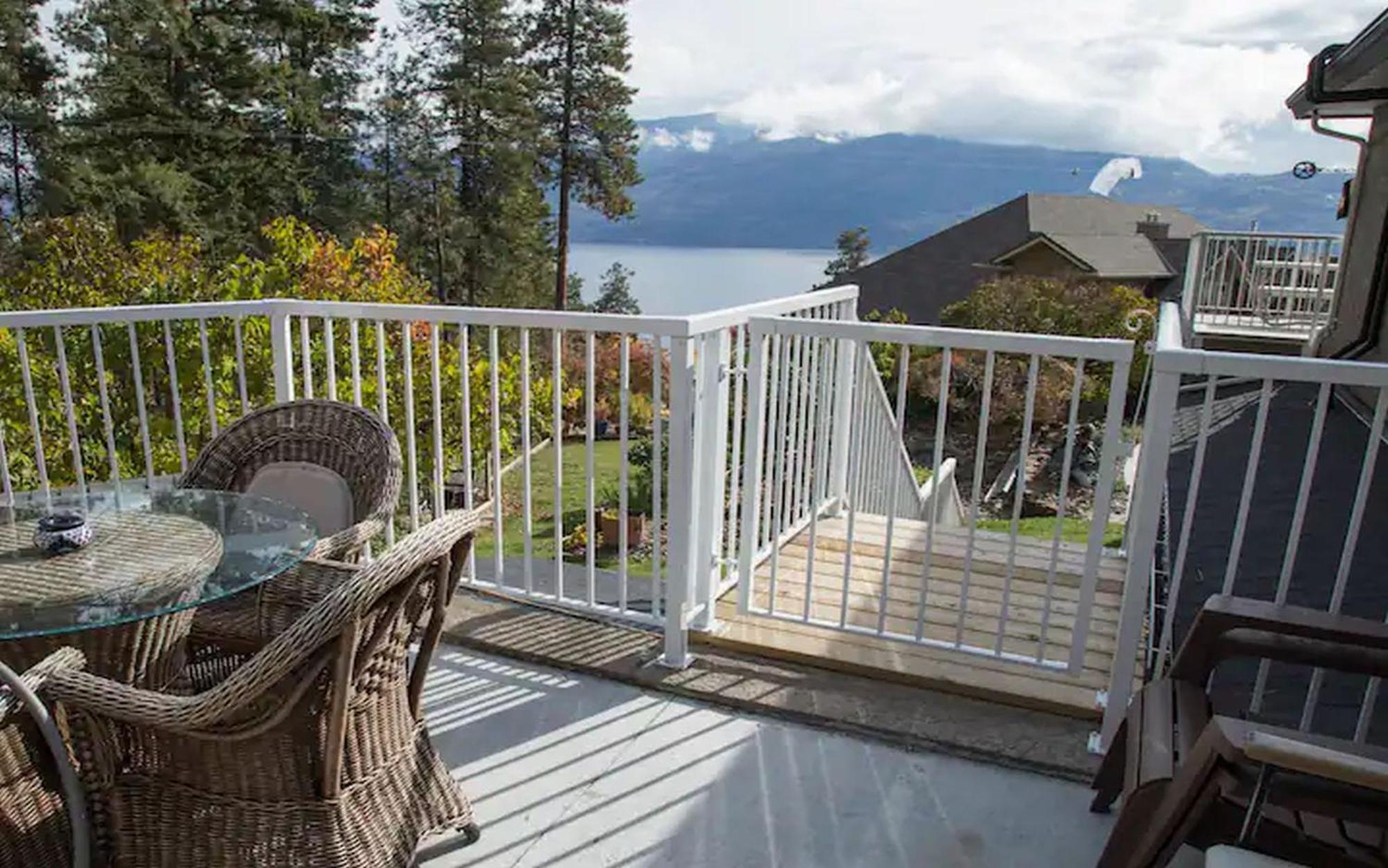 At The Top Of The Hill Peachland Luaran gambar